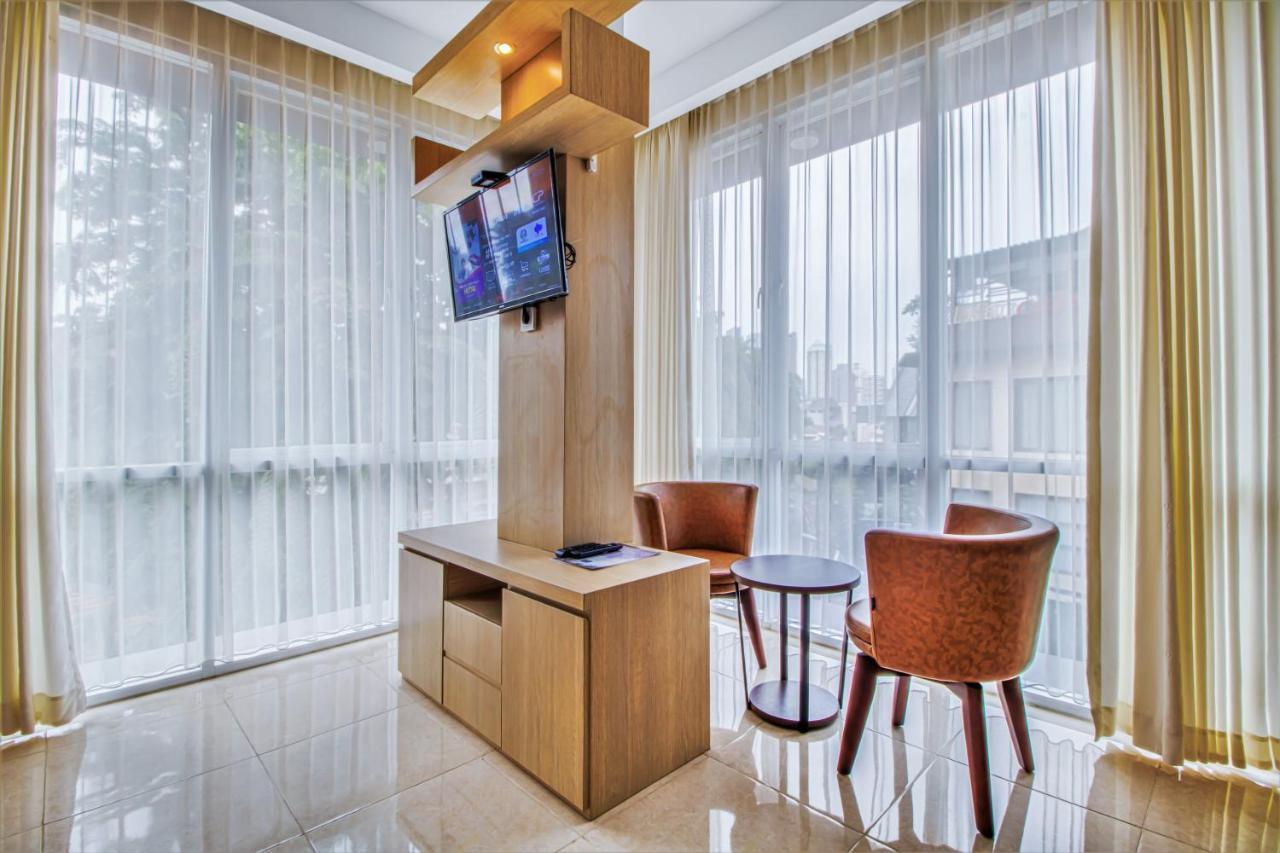 D'Padmaya Residence Джакарта Екстериор снимка