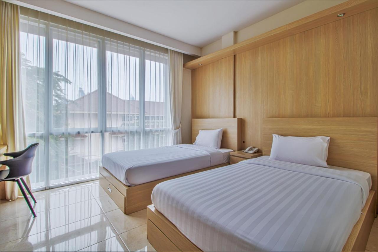 D'Padmaya Residence Джакарта Екстериор снимка