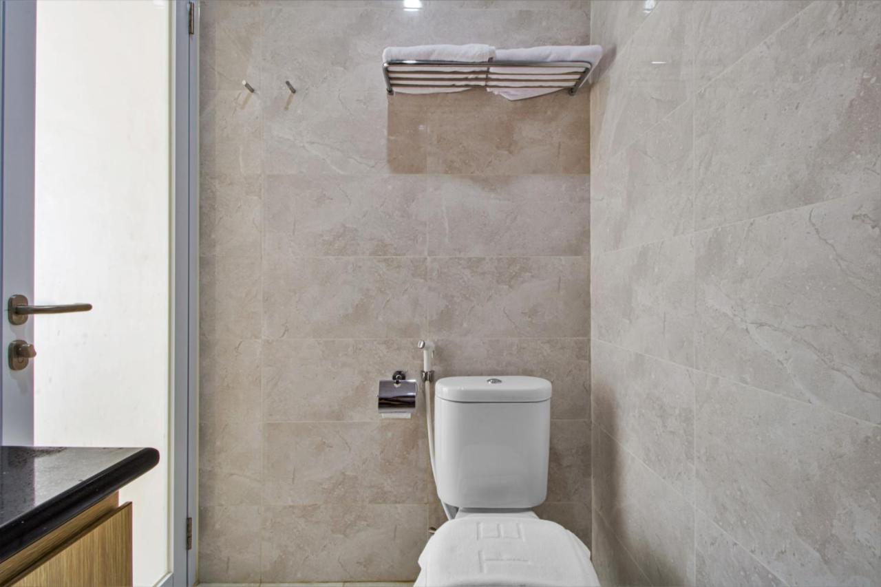 D'Padmaya Residence Джакарта Екстериор снимка